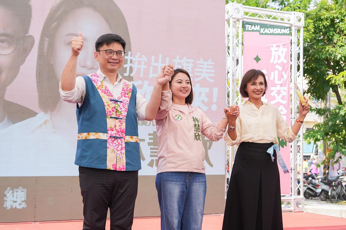 賴瑞隆(左)、邱議瑩(右)攜手力挺林慧欣(中)。 圖：賴瑞隆競辦／提供