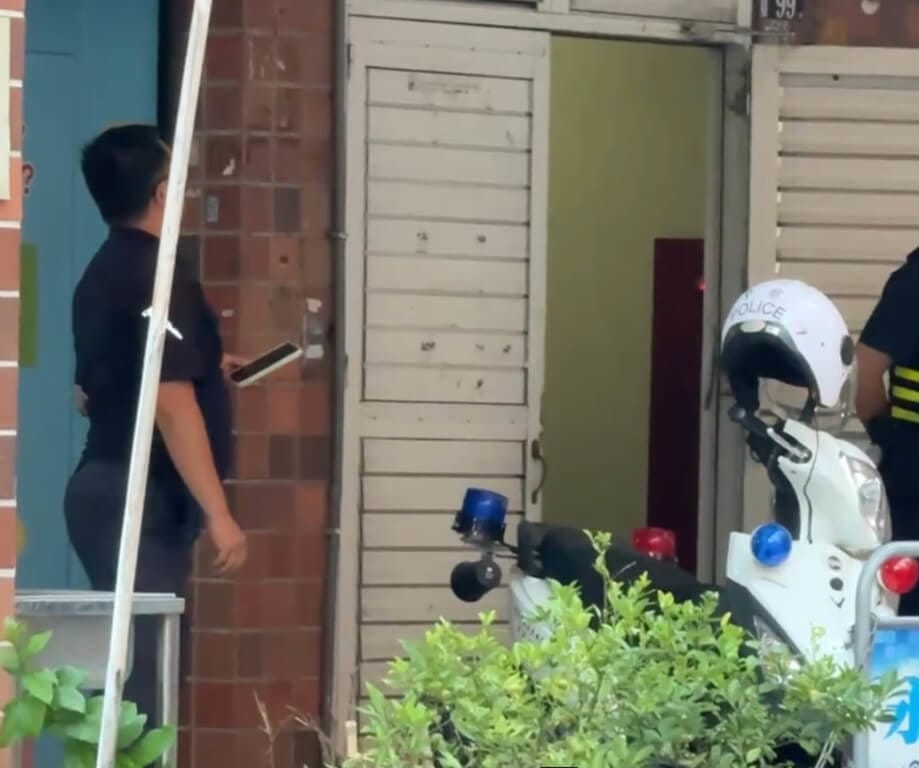 台中潭子周姓婦人12日被發現頭部有傷倒臥2樓寢室地面亡，兒子林姓男子在3樓另間房間，自述服藥後睡覺。檢警漏夜偵辦，13日安排相驗，釐清婦人死因。（民眾提供）中央社記者趙麗妍傳真　115年10月13日