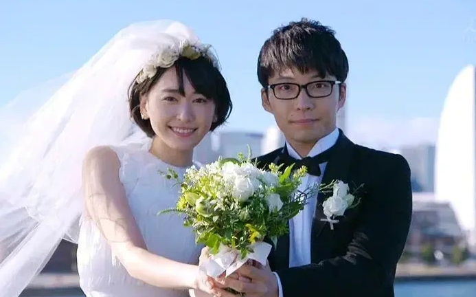 新垣結衣閃婚星野源5年「突宣布當媽」！夫妻同步發聲曝首胎好消息