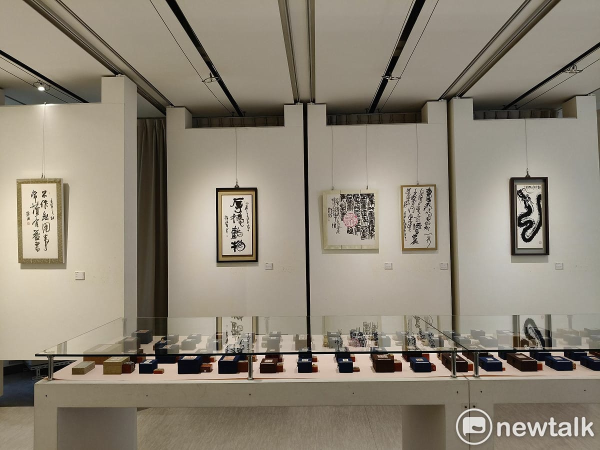 藝術家賴錦源迎接耳順之年，特別推出「方圓自在——賴錦源耳順書篆展」，自10月15日起至11月12日於明宗書法藝術館盛大展出。 圖：黃博郎／攝