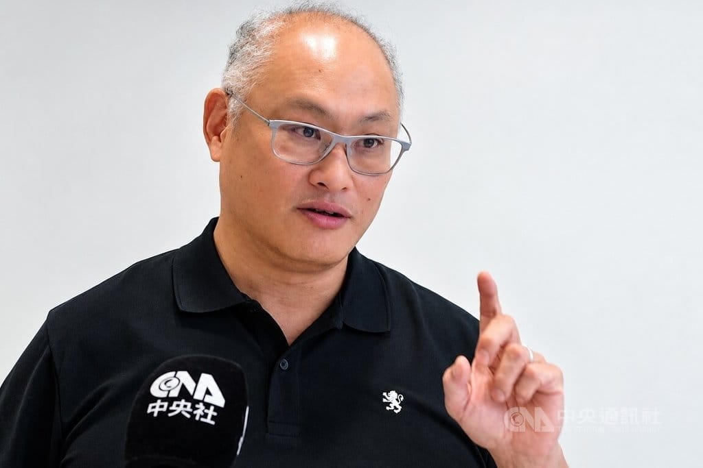 曾遭中國監禁5年的台灣人權工作者李明哲，近日赴德國柏林參與「人權串聯」歐洲民主倡議巡講，並接受中央社專訪。他表示，不願只被視為「冤獄受害者」，而是希望將5年牢獄經歷轉化為與國際社會對話的資產。中央社記者林尚縈柏林攝　115年10月14日 圖：中央社提供