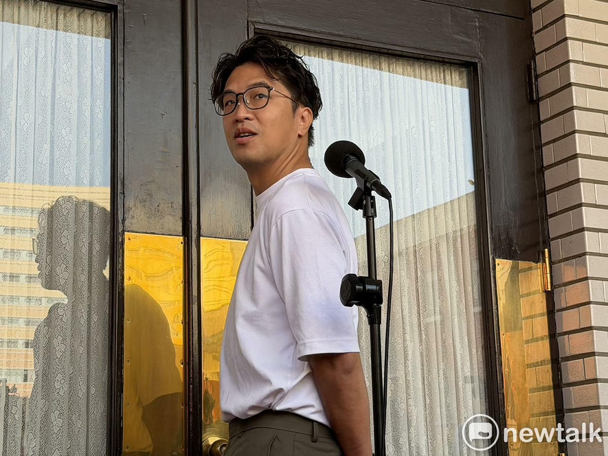 沈伯洋說，蔣萬安沒討論到松機遷移的後續配套。 圖：金大鈞／攝