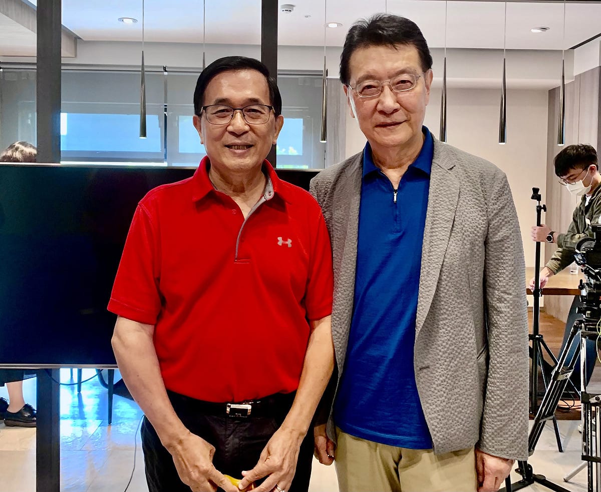 少康落難！ 阿扁送書