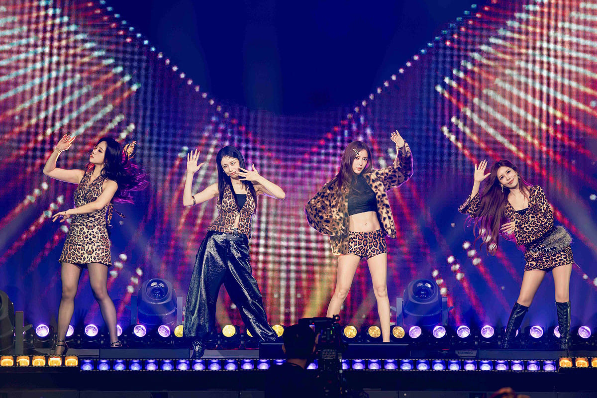T-ARA 難得以完整體之姿合體開唱，一連獻唱〈Bo Peep Bo Peep〉、〈Roly-Poly〉等經典人氣歌曲，掀起全場回憶殺。 圖：網銀國際影視／提供