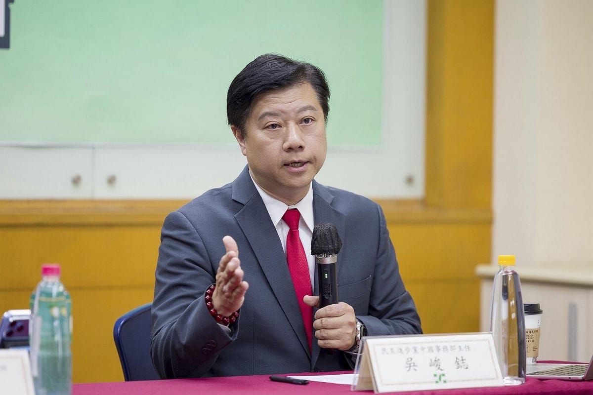 民進黨中國部舉辦「中國介選作為、社會滲透與民主防護」座談會，民進黨中國部主任吳峻鋕與會。  圖：民進黨提供