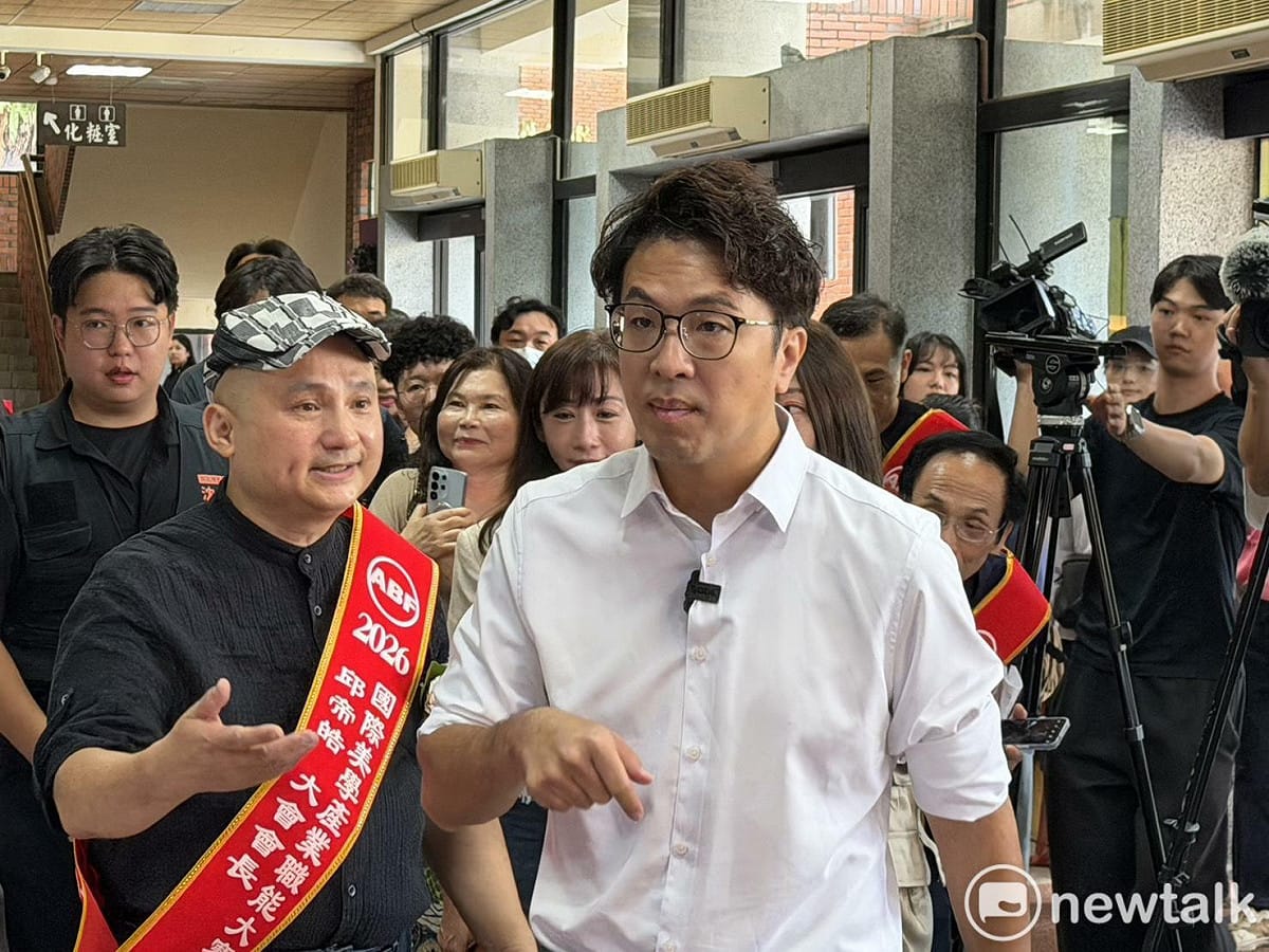 民進黨台北市長候選人沈伯洋出席國際美學產業職能大賽。 圖：高逸帆／攝