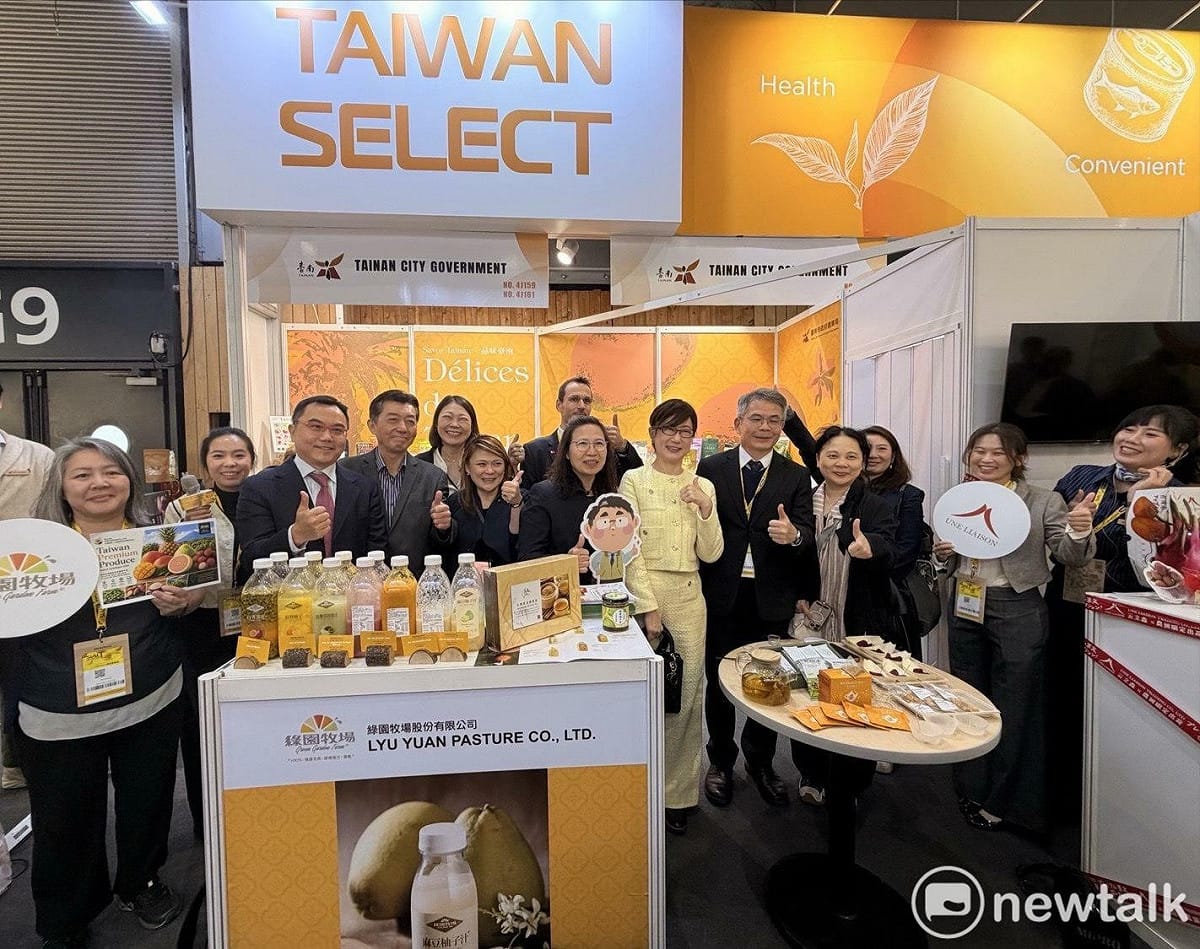臺南市政府積極推動農產國際拓銷，參加2026年法國巴黎國際食品展（SIAL Paris），於10月17日至21日首度設立臺南館，成為率先組團參展的地方政府，展現臺南農業與食品加工產業的國際競爭力。 圖：台南市政府提供