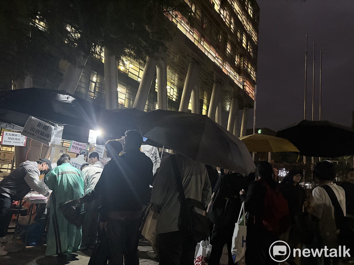 薔琵颱風越來越接近台灣，桃園工會表示，將視風雨情況決定是否要提前結束罷工行動與意向調查。 圖：李宣萱/攝