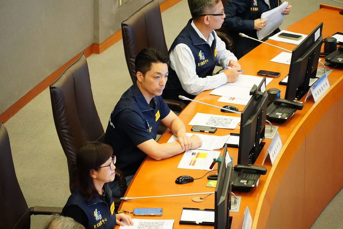 蔣萬安今（23）天晚間主持颱風工作會報。 圖：北市府提供