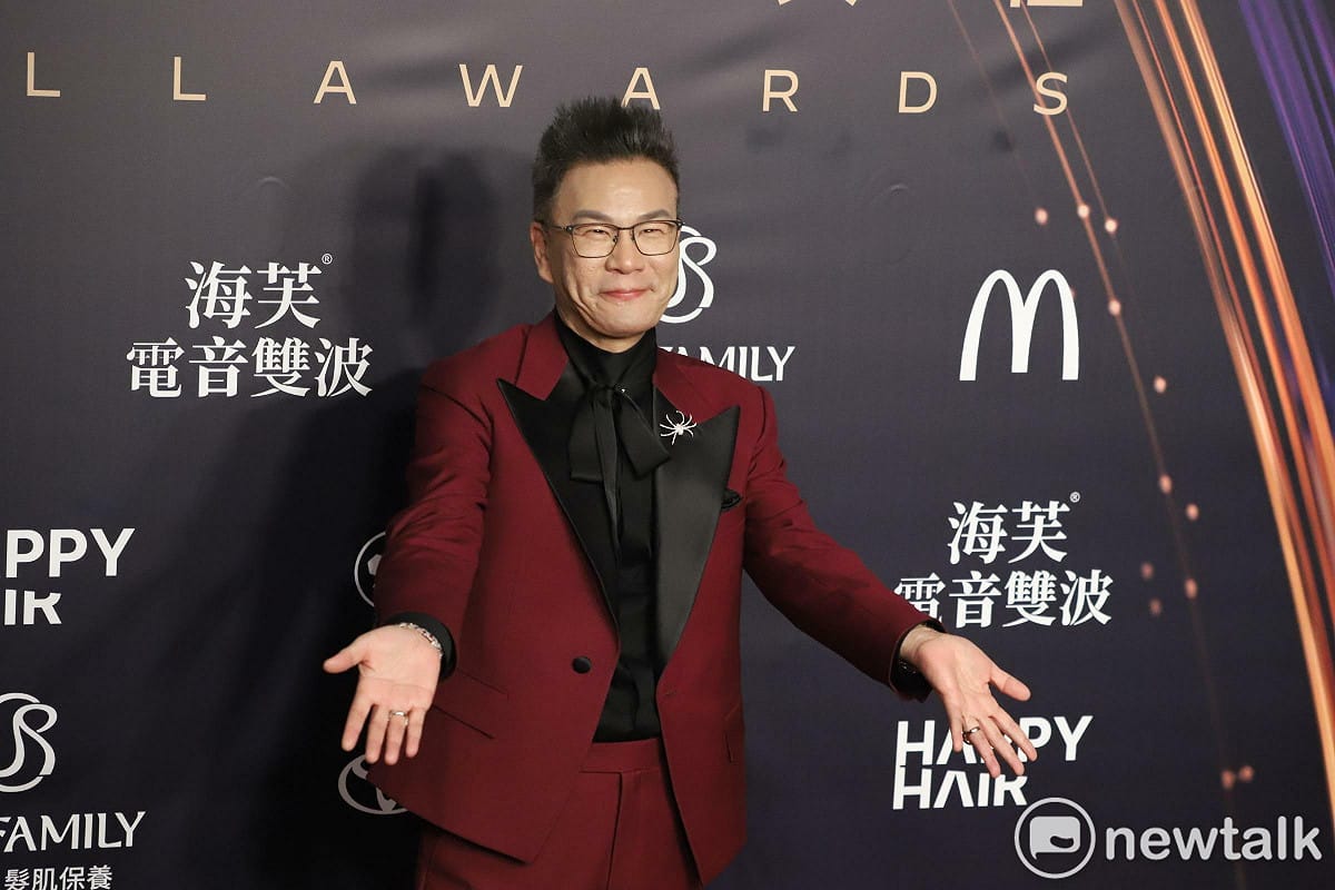 沈玉琳身穿幸運色「勃艮第紅」西裝走紅毯。 圖：許斯婷/攝