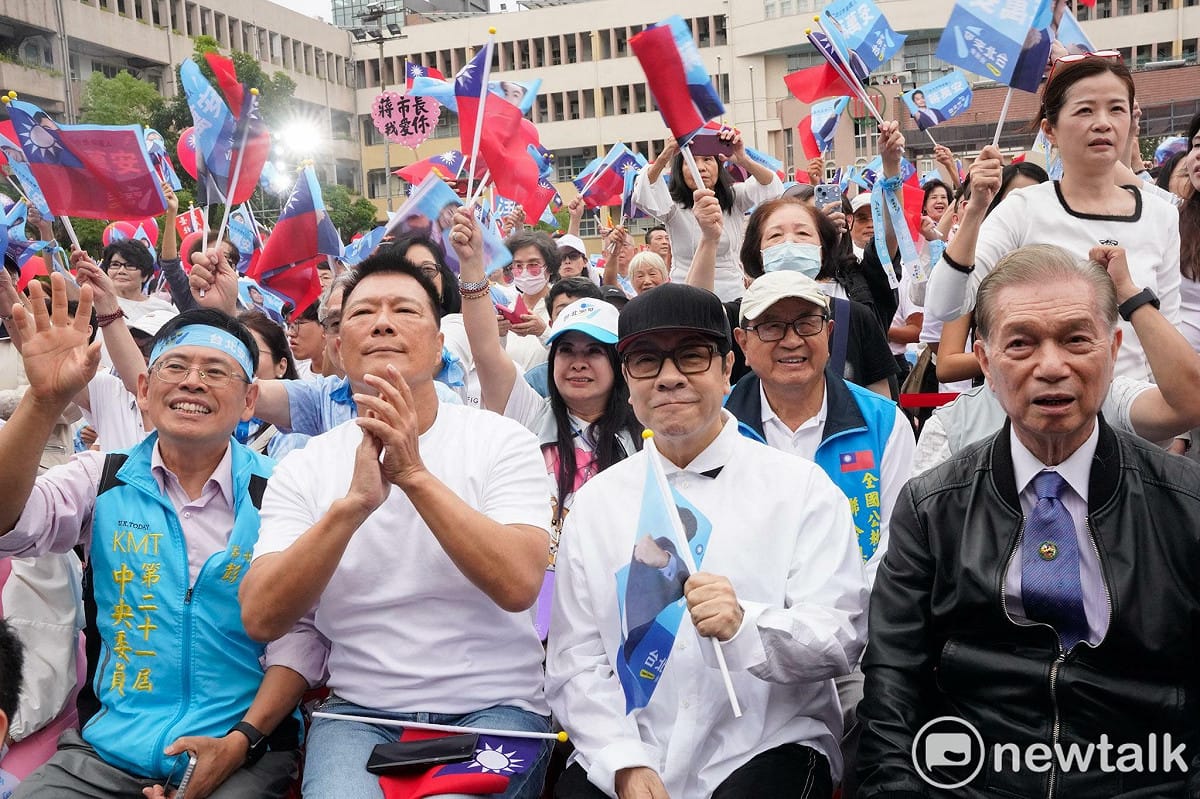 主持人蔡康永今出席台北市長蔣萬安競選總部成立大會。 圖：張良一 / 攝