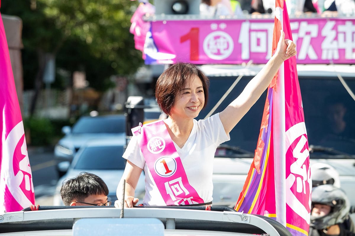 何欣純抽中1號。 圖：何欣純競辦/提供