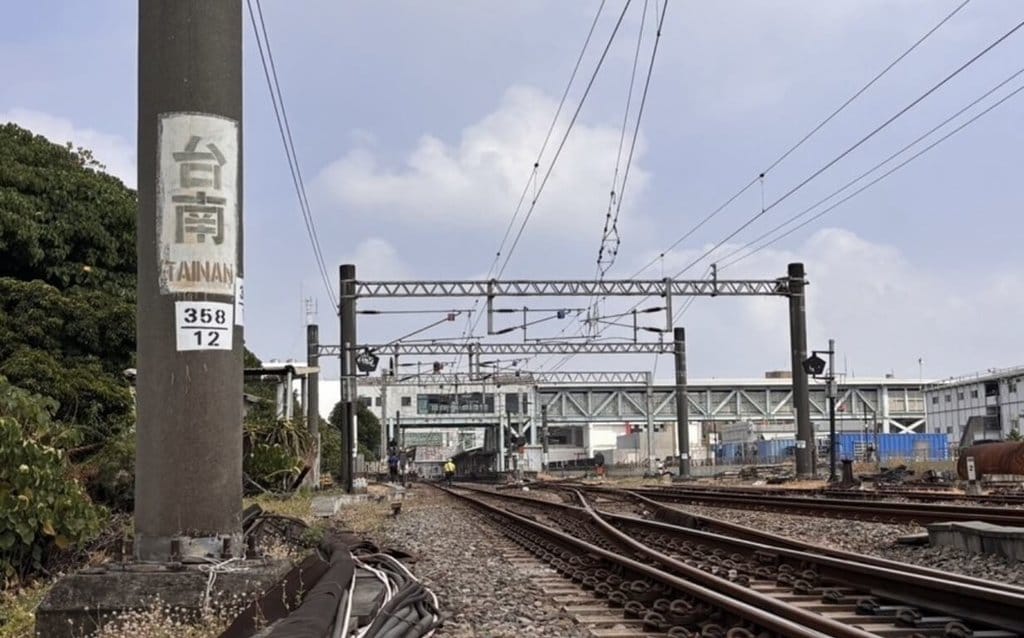 台南鐵路地下化通車，地面鐵軌將拆除；交通部鐵道局11月7日起一連2天將推出「百年鐵道．府城新生」限時走讀，29日起開放網路報名。（鐵道局提供）中央社記者張榮祥台南傳真　115年10月29日