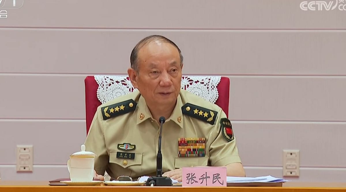 中共二十屆五中全會，曾掌管軍中紀律檢查工作的中央軍委副主席張升民增選為中央政治局委員。 圖：擷取自中國央視網