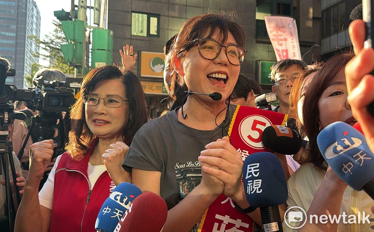 蔣萬安競辦攝影撞飛女記者遭撤換 徐巧芯致歉、石舫亘握手媒體致意