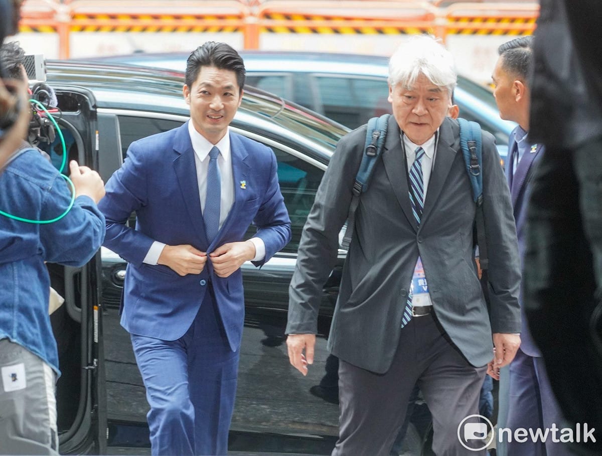 蔣萬安競辦顧問陳國君今陪同台北市長蔣萬安參加辯論會。 圖：張良一 / 攝