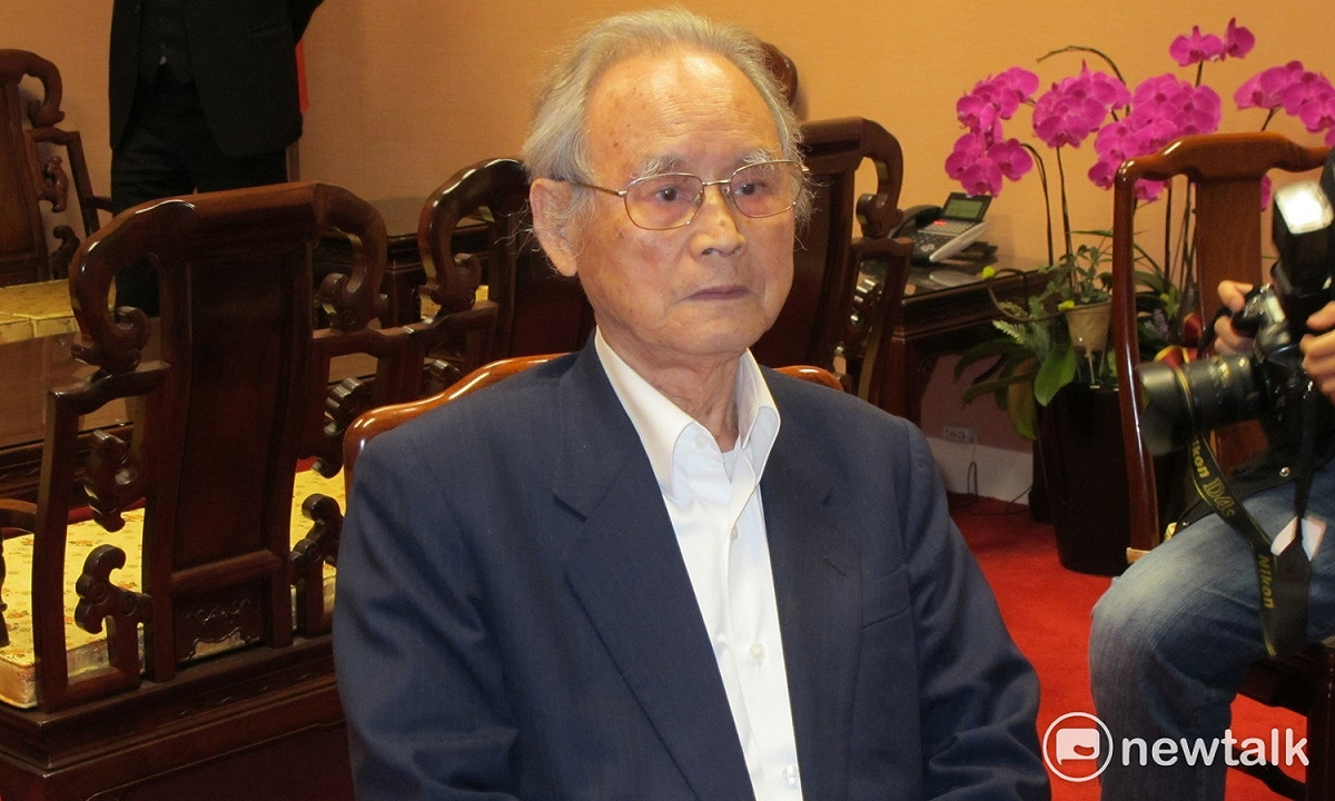 台灣戒嚴時期政治受難者關懷協會榮譽理事長蔡寬裕5日在立法院緩緩而談促轉條例。 資料照片：林朝億/攝