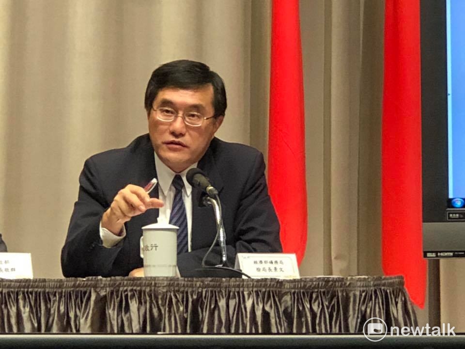 礦業局長徐景文表示，亞泥展限案已合法通過，仍可繼續開礦行動，而且已申請展限的50案原則上適用舊法。 圖：謝莉慧/攝