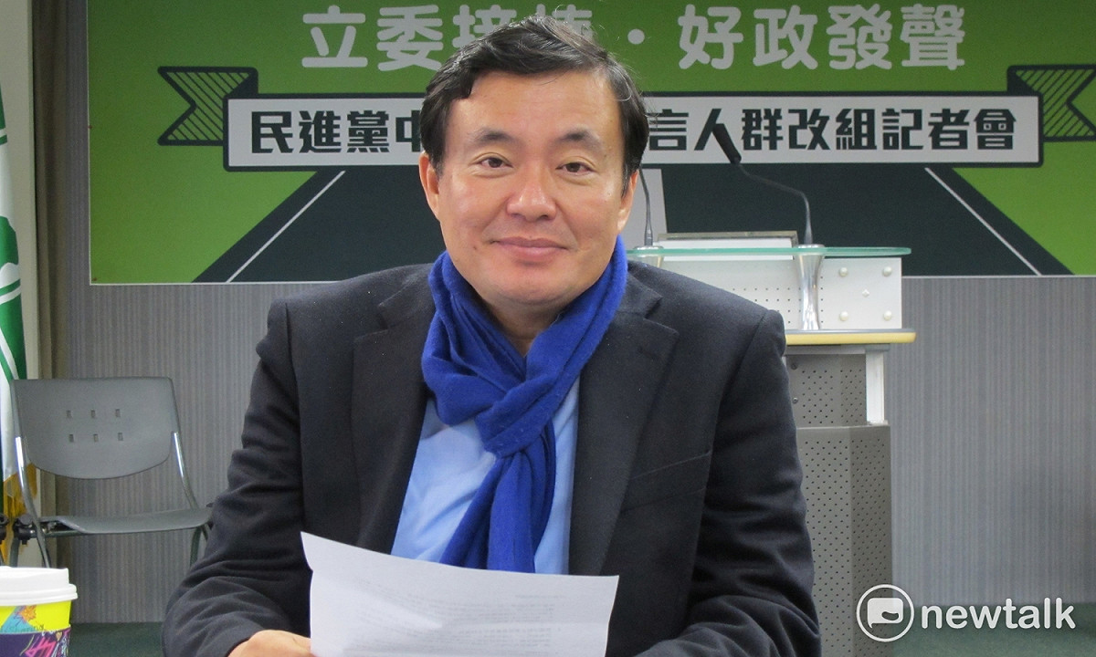 民進黨秘書長洪耀福7日與媒體茶敘。 圖：林朝億/攝