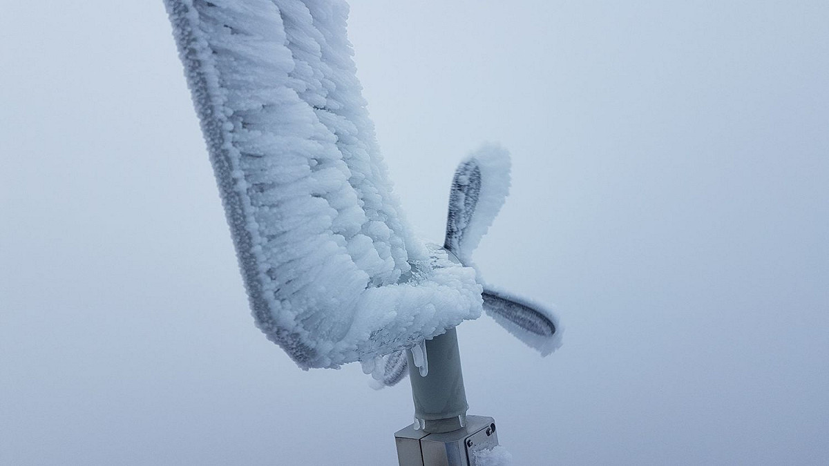 不只高山降下白雪，全台18測站創下入冬最低溫紀錄。 圖：中央氣象局