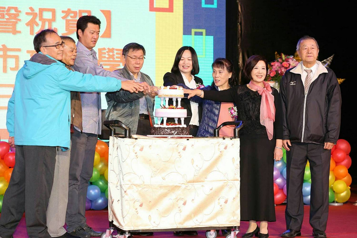 台北市長柯文哲與旅美棒球好手王建民上午皆受邀出席北體50周年校慶活動。 圖：台北市政府提供