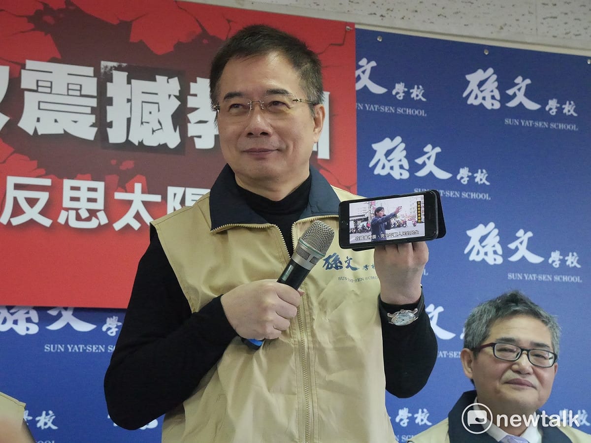 蔡正元再度播放當時在臉書ｐｏ文的影片，因臉書被檢舉進用三天，他預告將上傳至ｙｏｕｔｕｂｅ供民眾觀賞。 圖：新頭殼資料照片