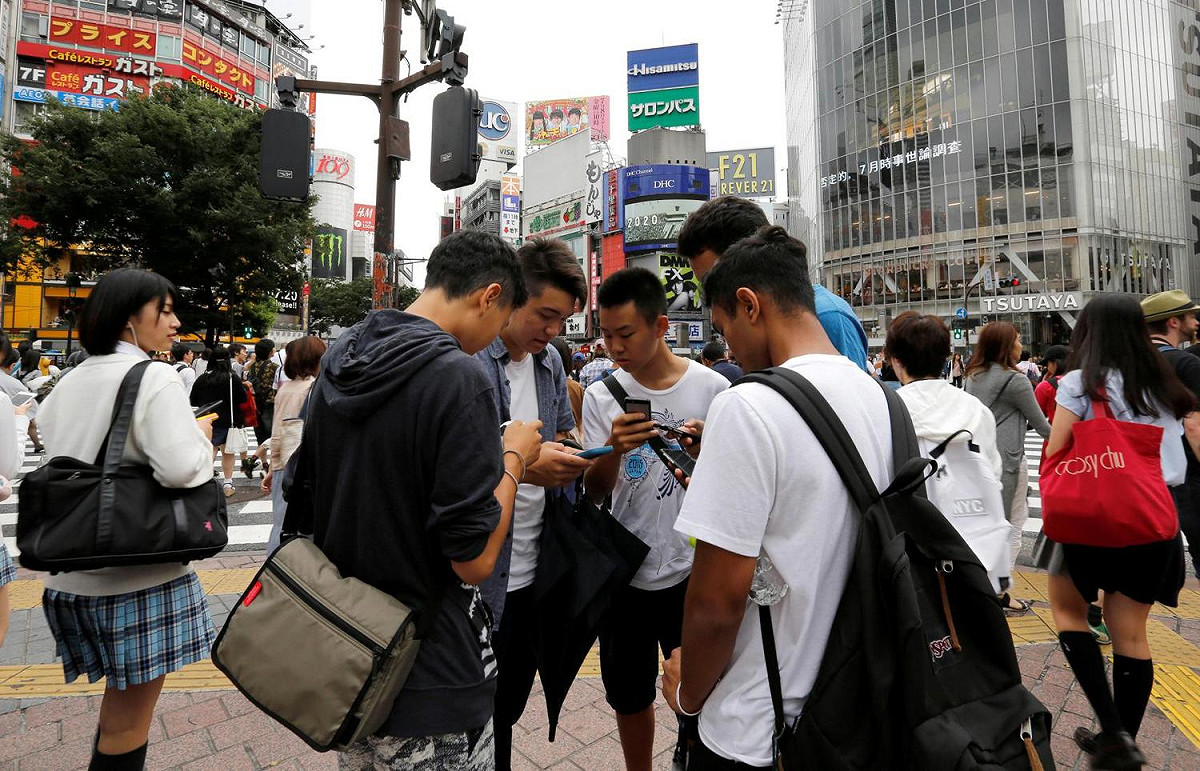 法國政府將禁止學生在校園中使用手機。 圖：達志影像/路透社