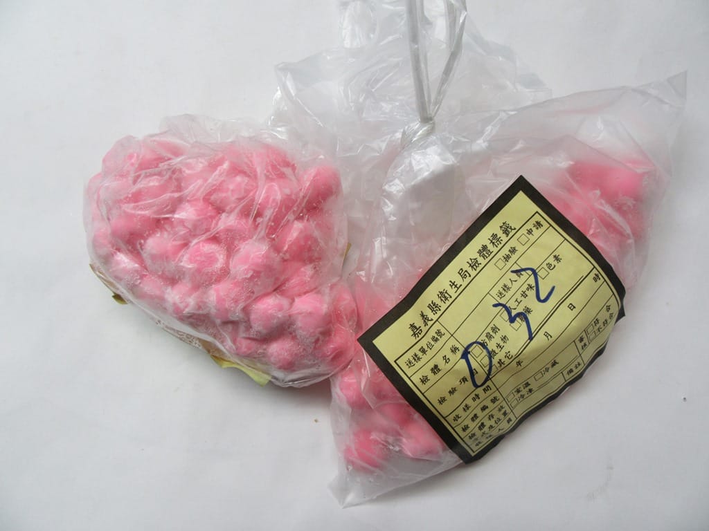 由於冬至將近，湯圓也成為了熱銷產品之一，衛生局提醒，湯圓成份以糯米為主，粘性高不易消化，建議淺嚐並細嚼慢嚥，避免造成消化不良。 圖 : 嘉義縣衛生局 / 提供