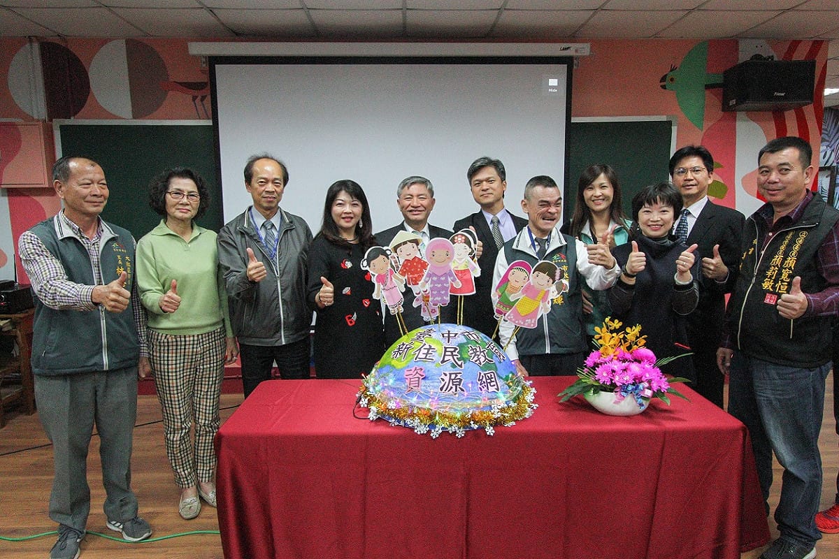 台中市現有3所新住民學習中心，分別位於東勢區中山國小、大甲區德化國小及太平區東平國小，第4所則委託大肚區大道國中承辦，成為台中市唯一由國中承接的新住民學習中心，期盼讓新住民及子女，在學習的過程中，獲得最佳的助力與支持。 圖：台中市政府／提供