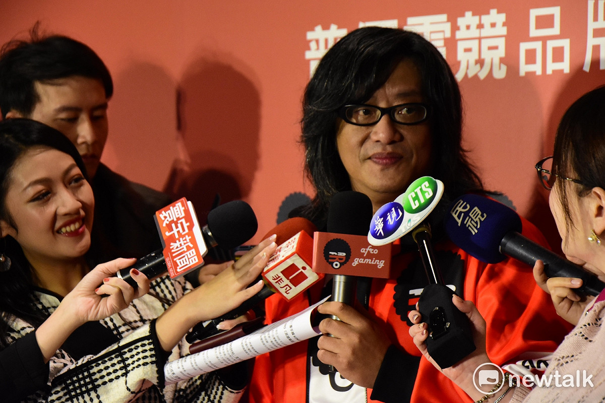 台語金曲歌王施文彬出任台灣《英雄聯盟》新戰隊Team Afro榮譽領隊。 圖：王昱澄/攝