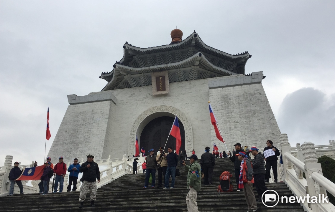 對於轉型正義的想法，鄭自才認為「要讓加害者出來被審判」，並拆除威權象徵的中正紀念堂。 圖：新頭殼資料照片
