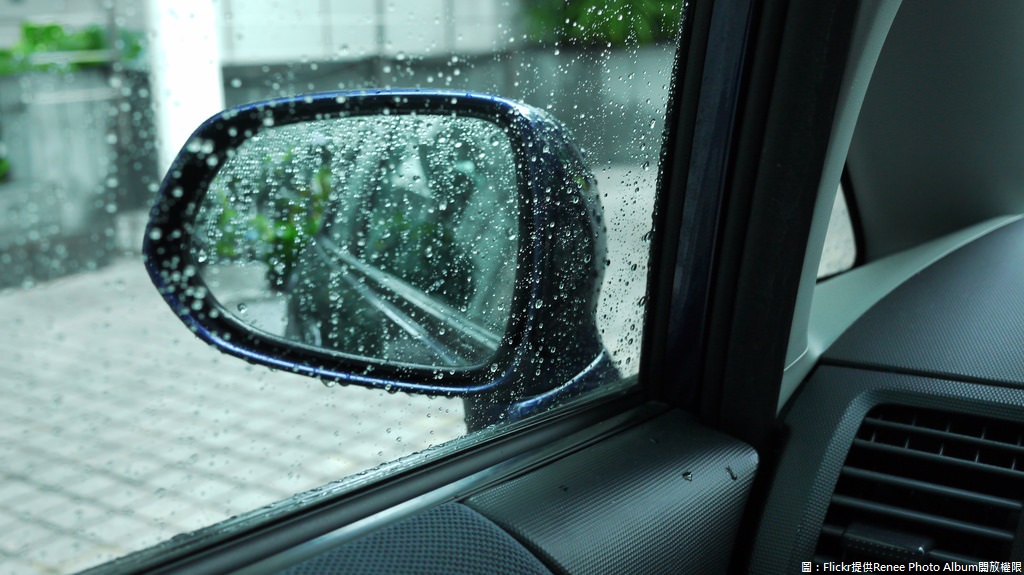 雖然有境外汙染物侵襲，但北部降雨機率增加，有助於汙染物洗除。 圖：翻攝自Flickr／Renee Photo Album開放權限