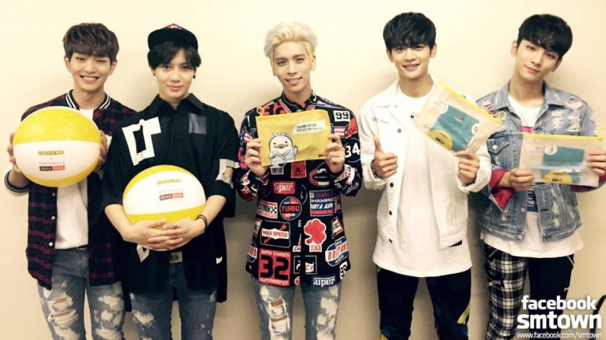 SHINee原定明年2月17、18日在大阪巨蛋，2月26、27日在東京巨蛋舉辦演唱會，先前因性騷風波暫停參加團體活動的溫流才宣布會出席日本演唱會，如今鐘鉉自殺身亡，演唱會是否如期舉行，待所屬經紀公司公布。 圖：取自SHINee官方臉書