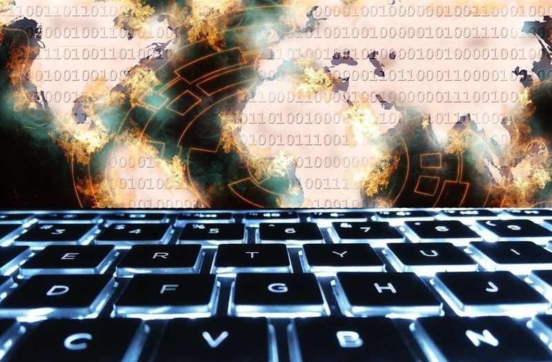 臉書發言人證實，Facebook公司上週刪除與北韓有聯結、名為Lazarus Group的駭客實體相關帳號，讓對方「更難以展開行動」。此為示意圖。 圖 : 取自Pixabay圖庫