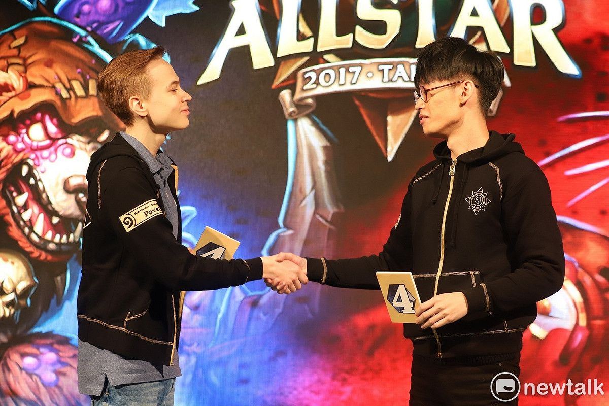 今（22）日抽出《爐石戰記》全明星賽對決組合與順序。照片為Match 4：Pavel（俄） vs ahqRoger（台） 圖：蔡幸秀/攝