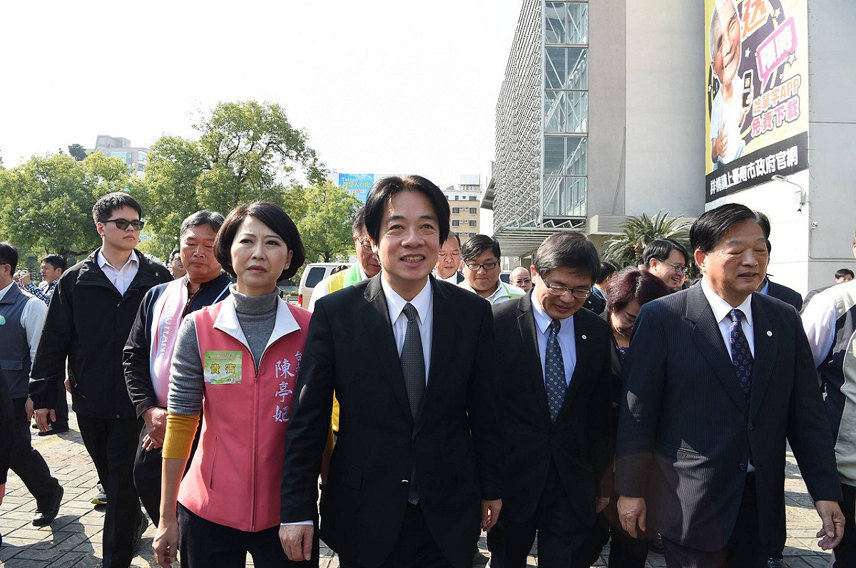 行政院長賴清德今（22）天下午返回台南新營參加「台南新農人百萬授證暨成果發表」活動。 圖：行政院/提供