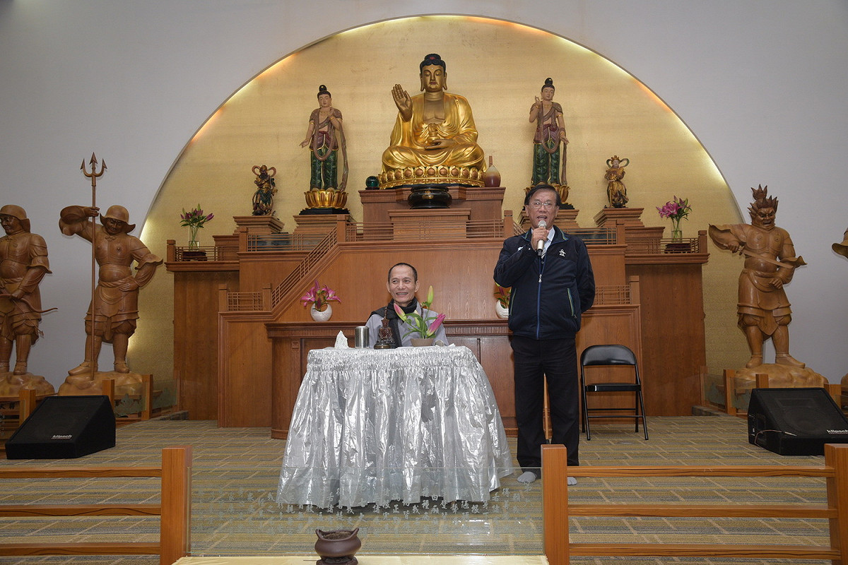 南投縣長林明溱表示，禪心法師長期以來關懷青年學子的精神非常敬佩。 圖：南投縣政府/提供