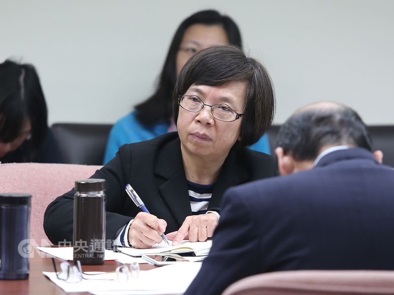 立法院社會福利及衛生環境委員會25日召開的「天然災害發生時勞工權益保障法治化」公聽會，勞動部政務次長蘇麗瓊（圖）列席聆聽各界的聲音。 圖 : 中央社