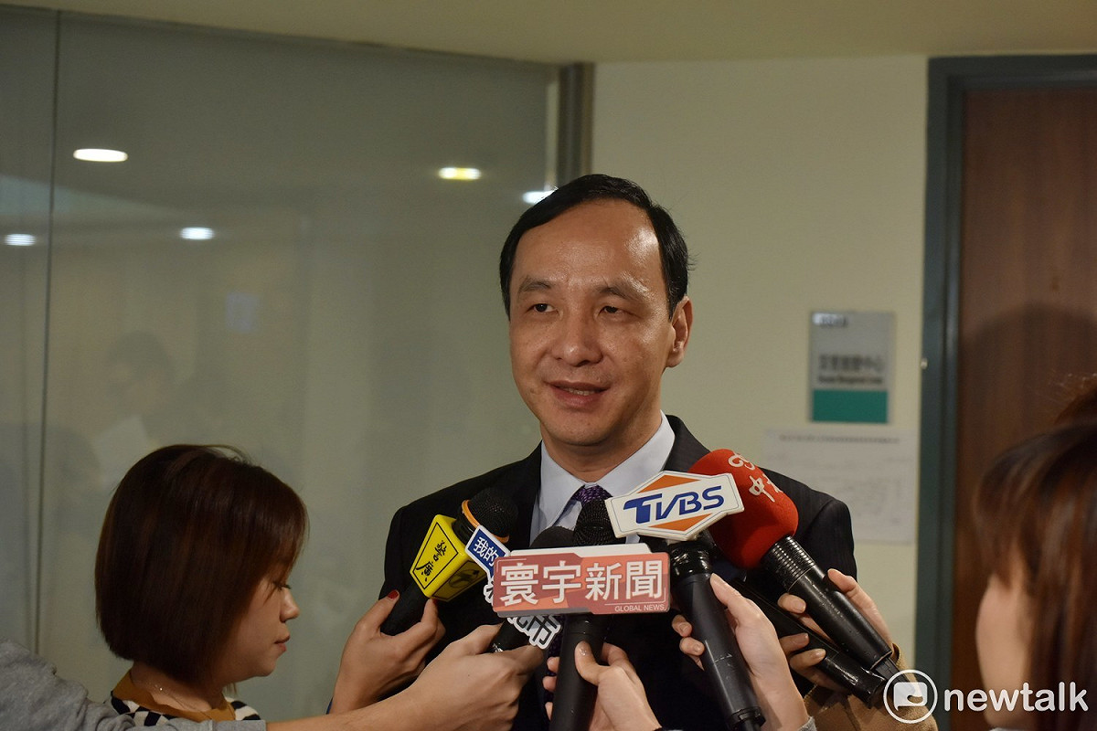 新北市長朱今（27）日宣布新北市6至12歲兒童，搭乘台北捷運將由市府補助給予5折票價優惠。 圖：王峻昌/攝