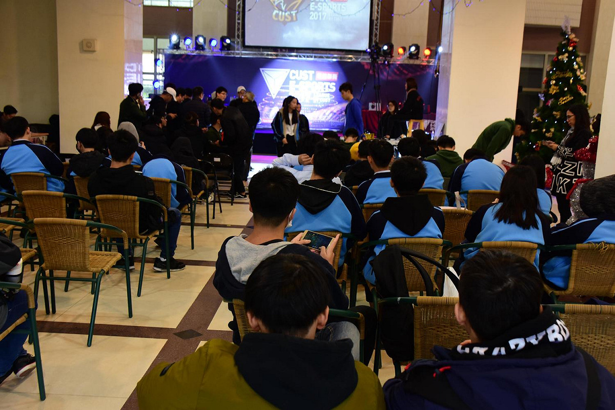 由CUST E-Sports（中華科技大學電競社）主辦的「中華 CUST 電競交流嘉年華」今日登場。 圖：王昱澄/攝