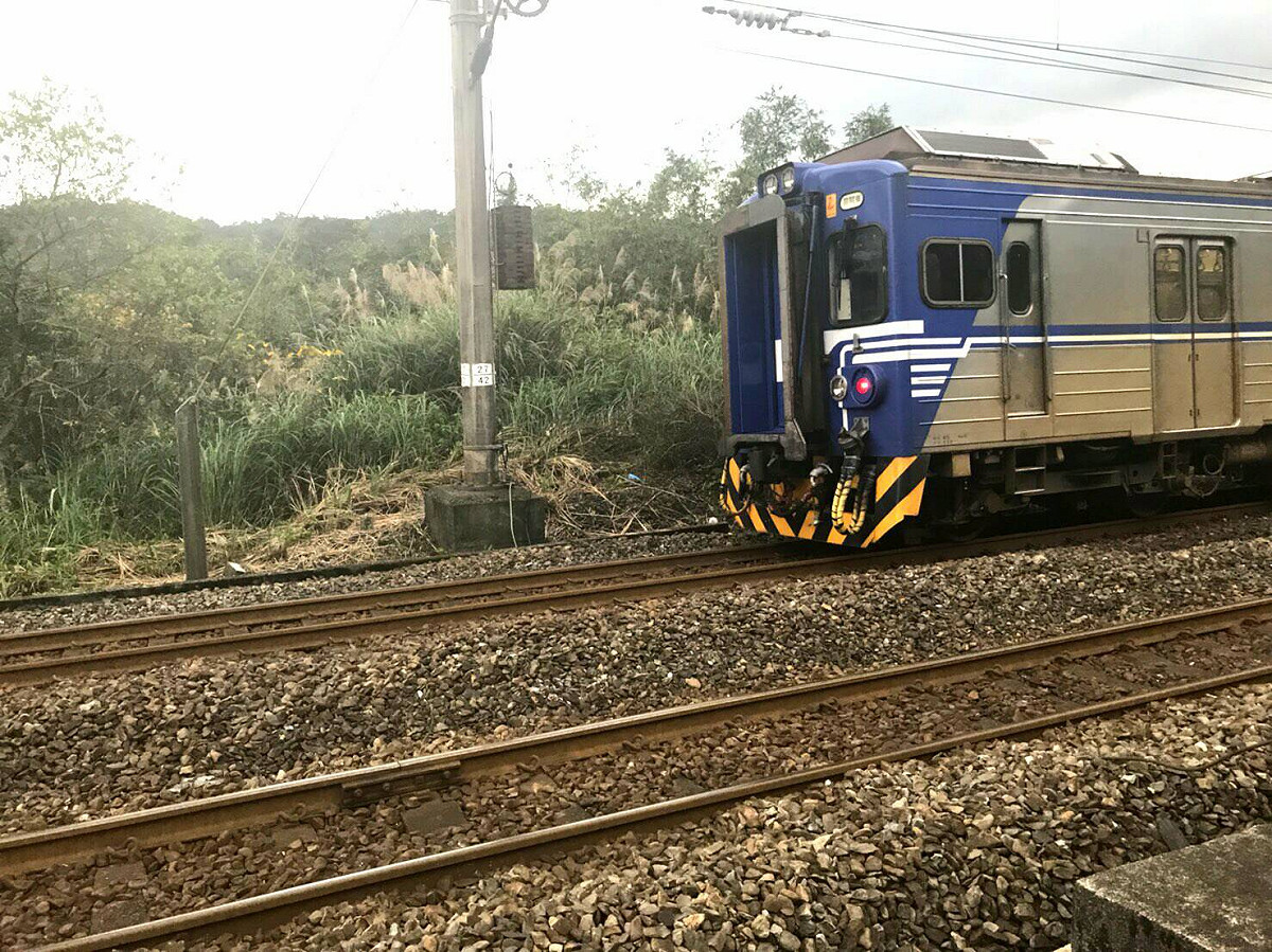 4191次於貢寮站外事故現場。 圖：台鐵提供