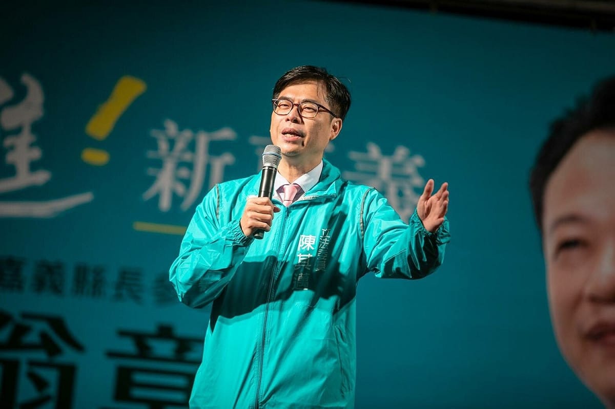 陳其邁說：「除將設的海洋委員會設在高雄外，其他經濟部、農委會、勞動部等，亦應南遷，平衡區域」。 圖：陳其邁辦公室／提供