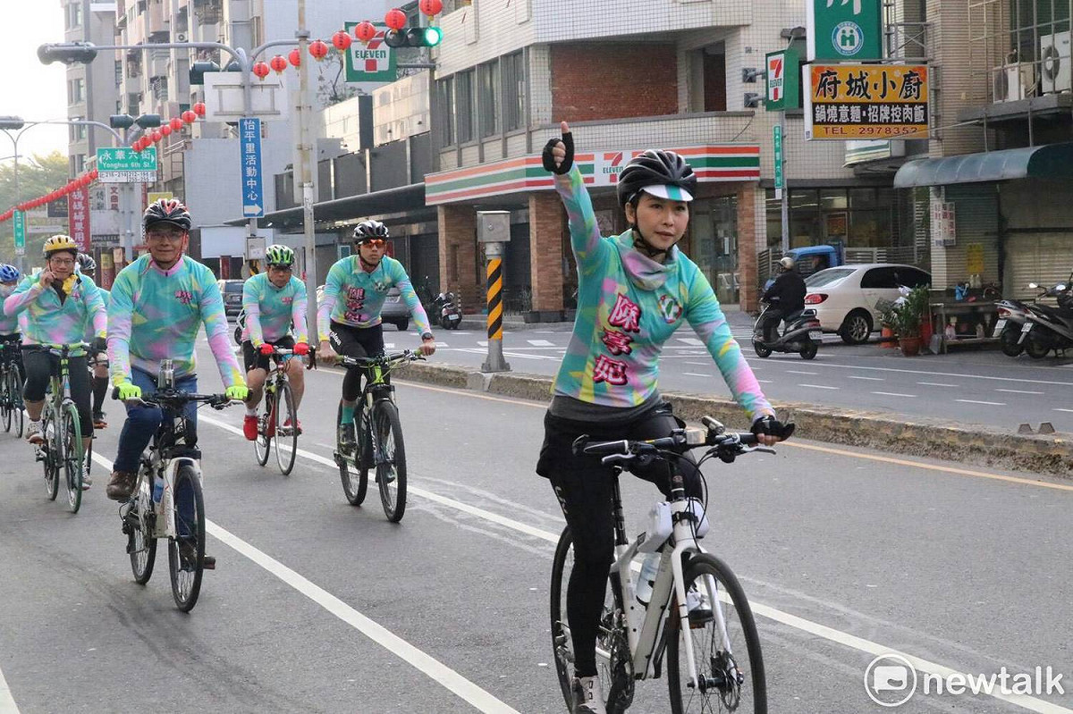 陳亭妃強調，「台南起妃 幸福鐵馬行」第一天正式開騎，騎行首站將從台南市政府出發，歷經6個半天、走過大台南市37個行政區之後，再回到台南市政府。 圖：黃博郎／攝