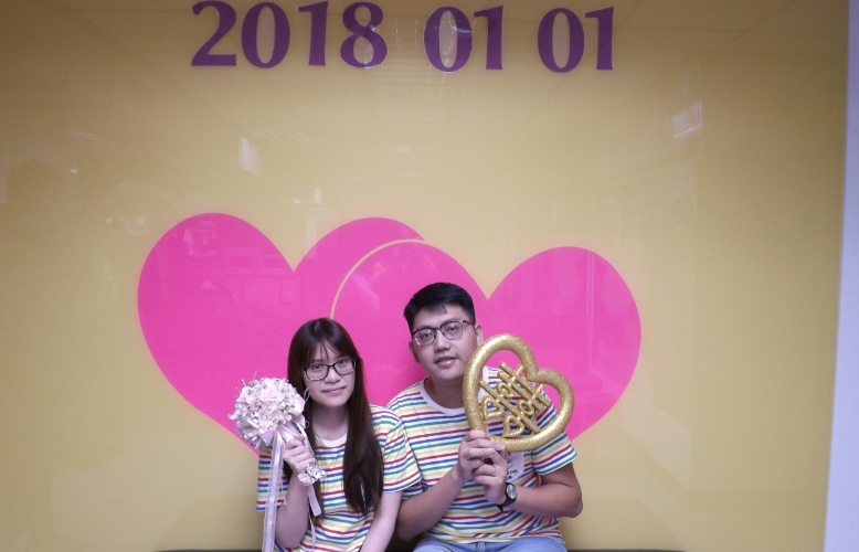 到板橋戶所登記的洪先生，在跨完年的清晨向女友告白，婚禮也定在元旦，就是希望愛情在這個起點長長久久。 圖：新北市民政局/提供