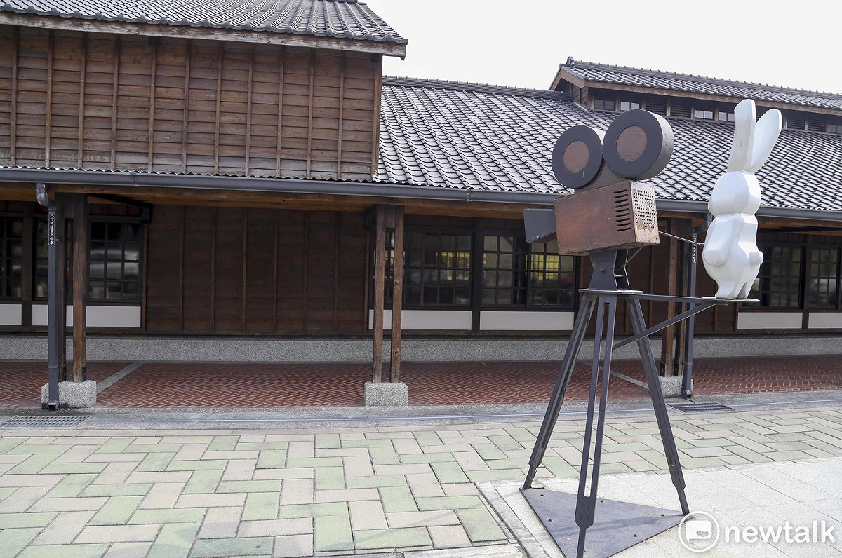 永成戲院有73年的歷史，至今仍有播放電影。不過，是免費觀賞。 圖/張大魯攝