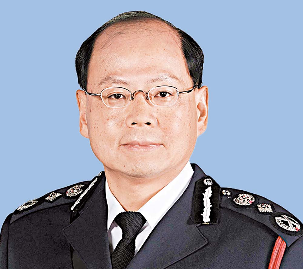 香港警務處長前處長曾偉雄退休後財源廣進，年薪破百萬港幣。 圖：翻攝香港警務處官網