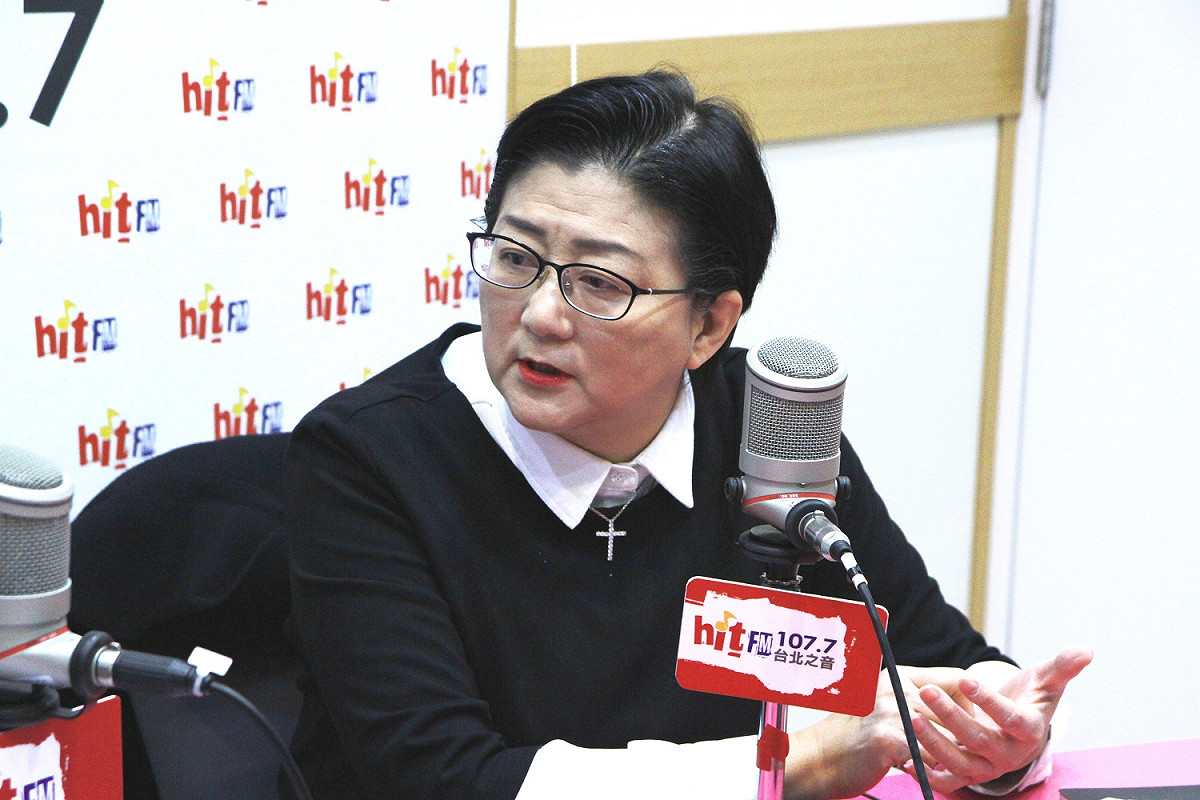 婦聯會主委雷倩今（5）天接受Hit Fm聯播網《蔻蔻早餐》專訪。 圖：Hit Fm《蔻蔻早餐》製作單位/提供