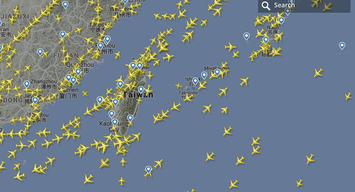 中國片面啟用M503航線由南向北飛航及W121、W122、W123等3條航路，引發我方強烈抗議。圖為台灣領空。 圖：翻攝自Flight Radar24網站