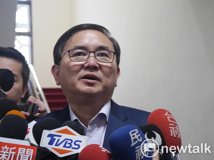 國民黨今（8）天下午確定推派台東縣議長饒慶鈴參選，身為民進黨被提名人、黨籍立委劉櫂豪表示，尊重其他政黨推出來的候選人，自己不會妄加評論。 圖：趙婉淳／攝