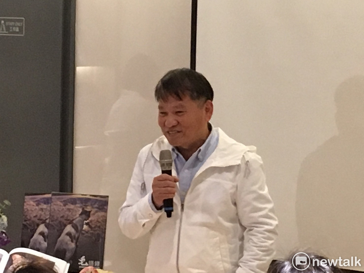 自己也養貓的益品書屋董事長戴勝益，扮演這本書的催生者。 張逸/攝影